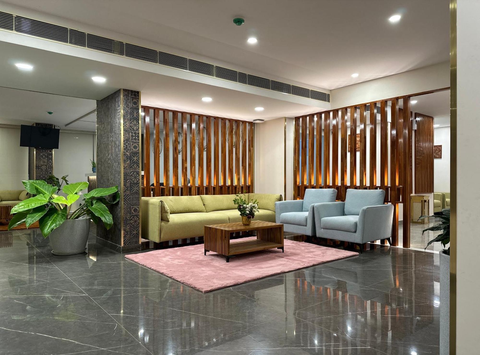 The Habitat Suites Guruvayur Exterior photo