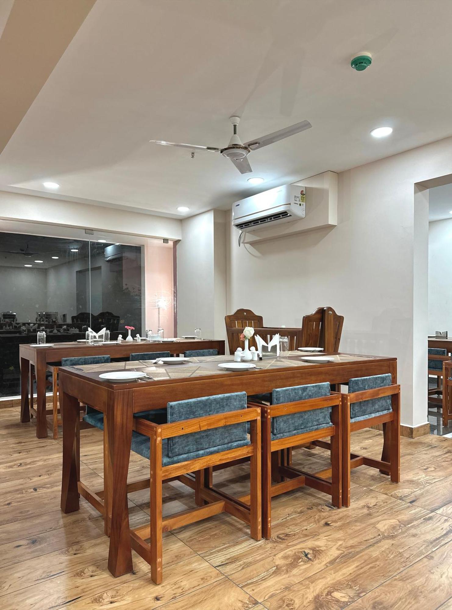 The Habitat Suites Guruvayur Exterior photo